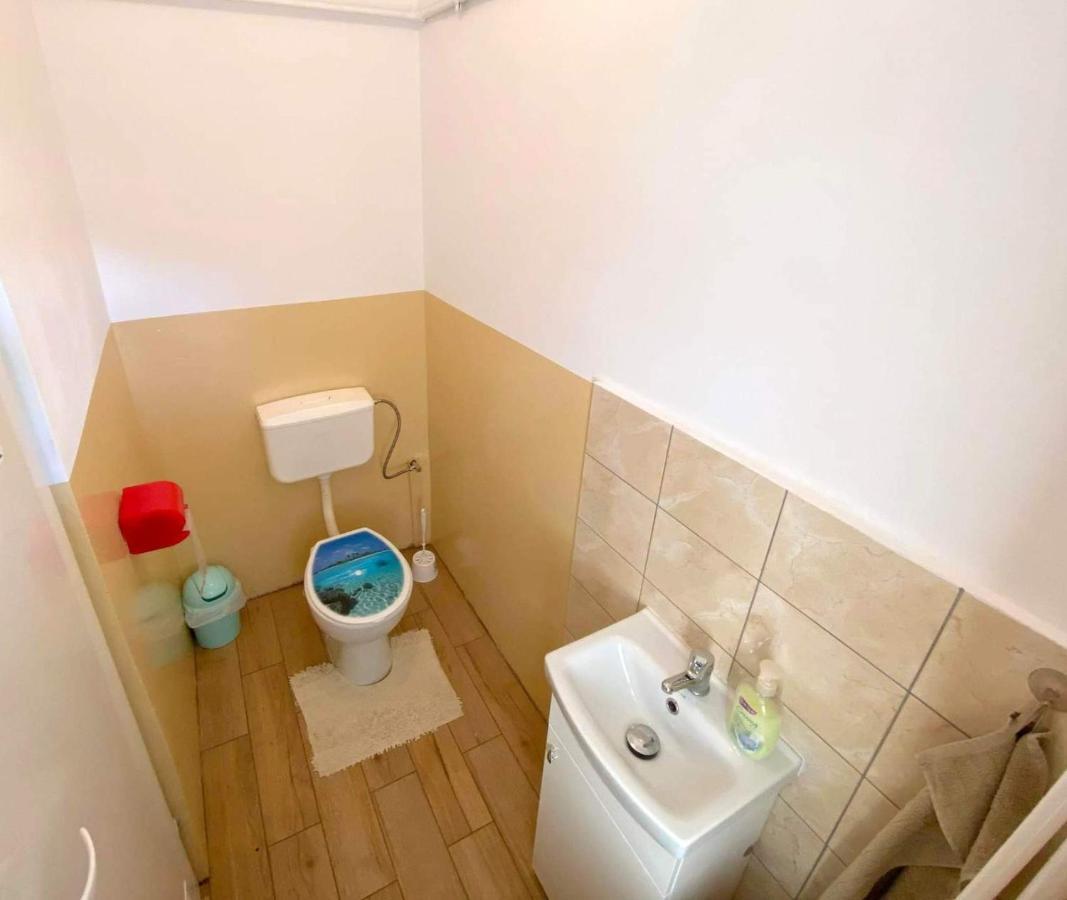 Jasmin Apartman Budry Kültér fotó